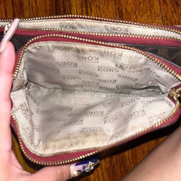 MK Wristlet - Picture 4 of 6